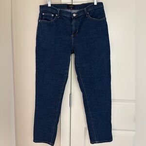 Banana Republic Factory Mid Rise Girlfriend Jeans, Medium Dark Wash Size 30 / 10